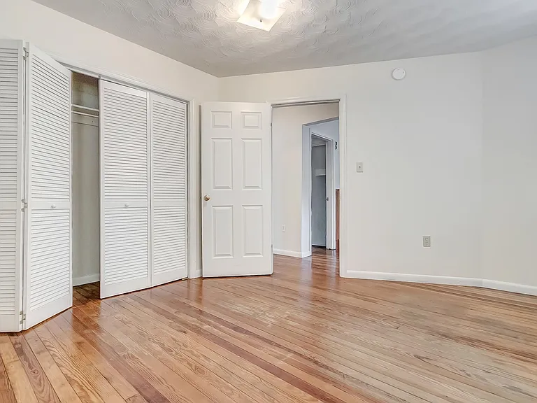 9038 Rhode Island Ave — Photo 35