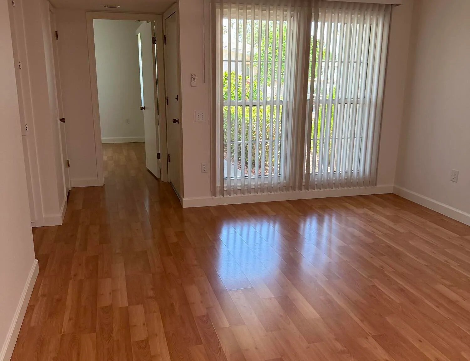 2 bed, 1221 sqft, $1,550 — Photo 2