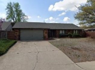 124 E Platt Dr, Yukon, OK 73099