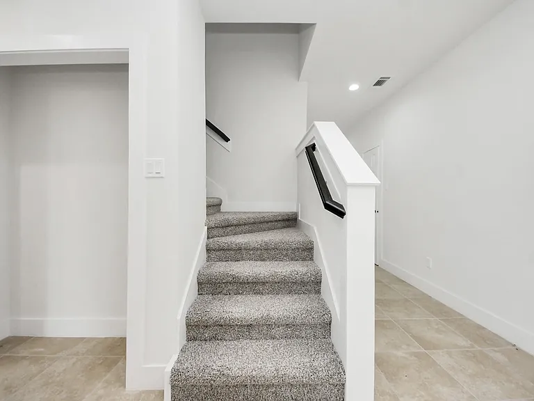 1189 County Road 5100 — Photo 6