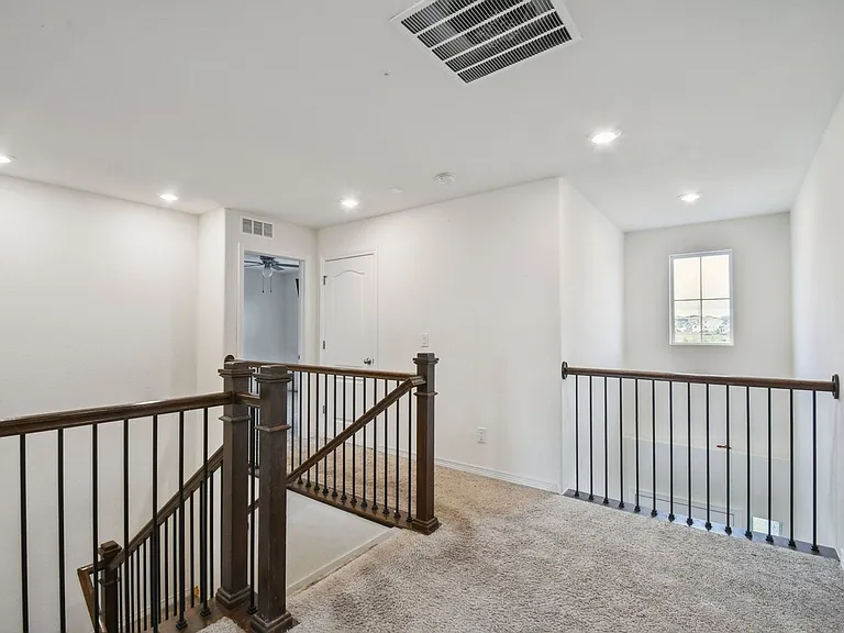 8910 Azalea Ct — Photo 16