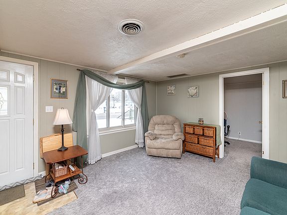 2nd image of 2353 Greengold St