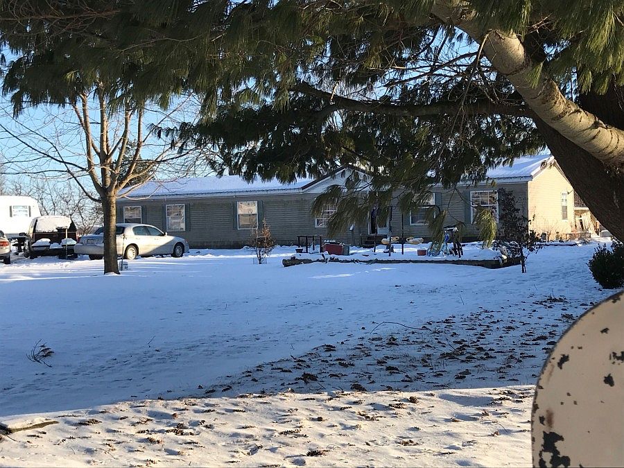 2nd image of 504 E South St