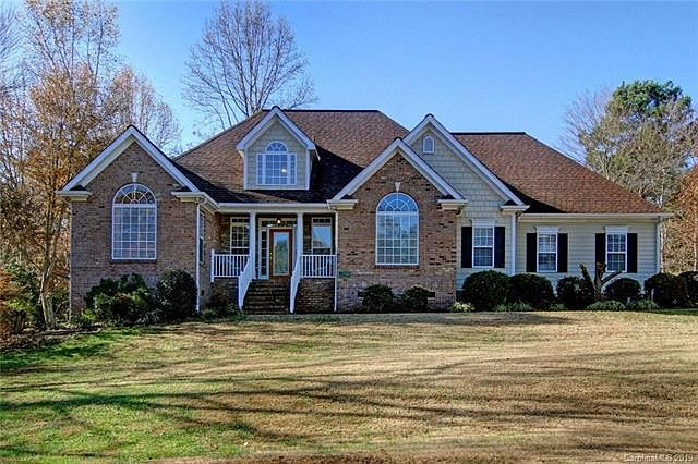 1st image of 185 Harbor Landing Dr