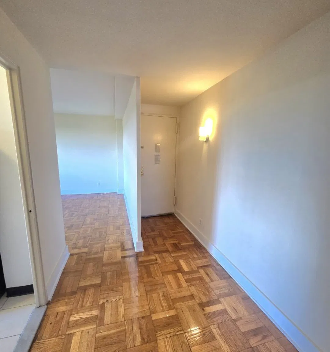 1 bed, 785 sqft, $2,297 — Photo 2