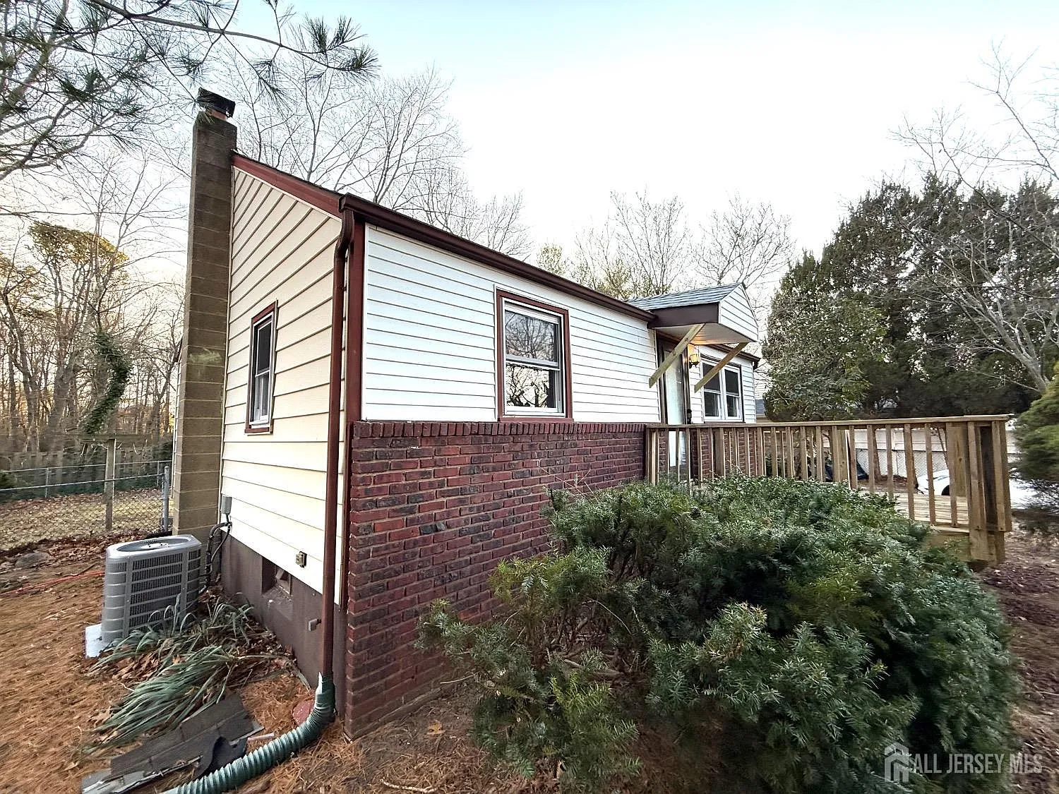 24 Baker Dr photo 1