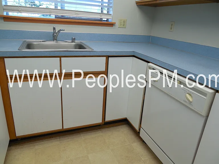 902 37th St SE #2 — Photo 7