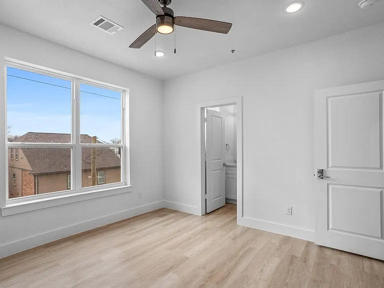 2400 Benbrook Dr #108 — Photo 23