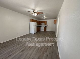 404 S Anglin St APT B, Cleburne, TX 76031