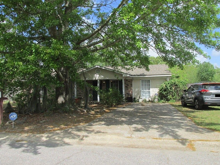 1st image of 308 Lavelle Dr