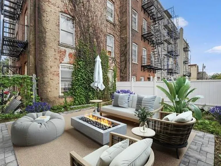 25 Saint Pauls Ave #1A — Photo 3