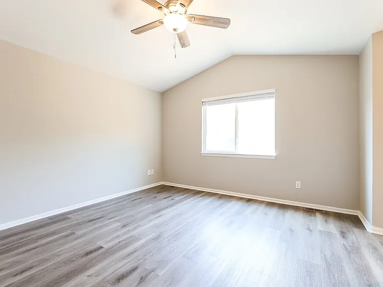 18284 Michigan Creek Way — Photo 9