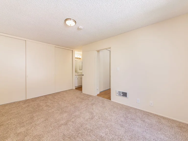 Camelback North Apartments CNM — Photo 11