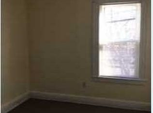 28 Maple Ave, Waldwick, NJ 07463