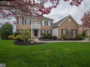 5 Powell Ct, Glen Mills, PA 19342