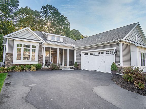 3rd image of 43 Yachtsmans Way