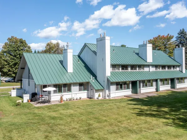 60 Village Green Drive #2F, Stowe, VT 05672