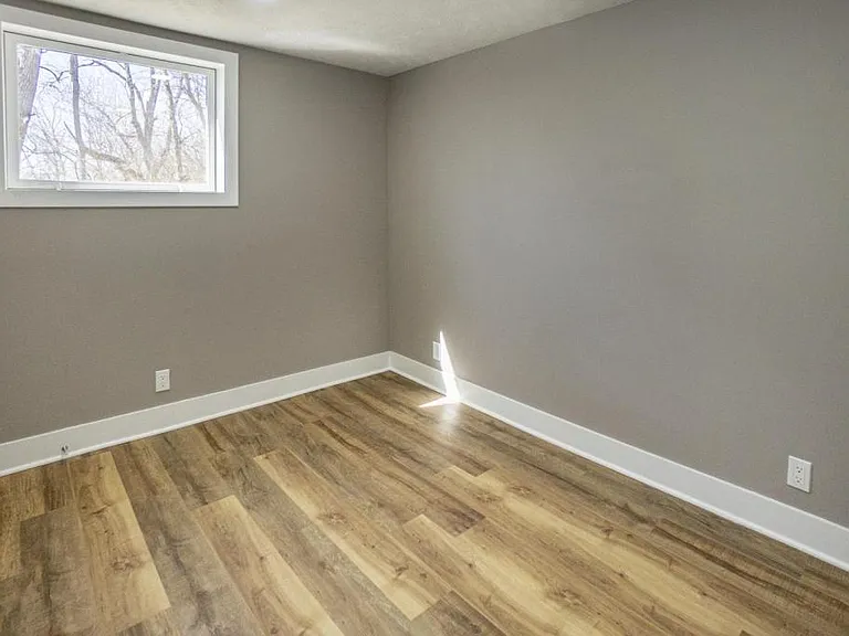 105 Lawre Cir #1 — Photo 14