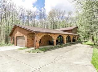 12228 Caves Rd, Chesterland, OH 44026