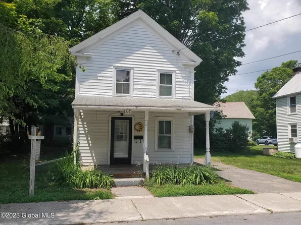 5 First Ave, Warrensburg, NY 12885