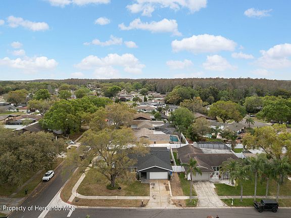 4th image of 4102 Summerdale Dr