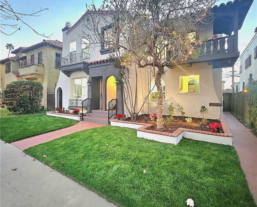 1st image of 3104 W 43rd Pl