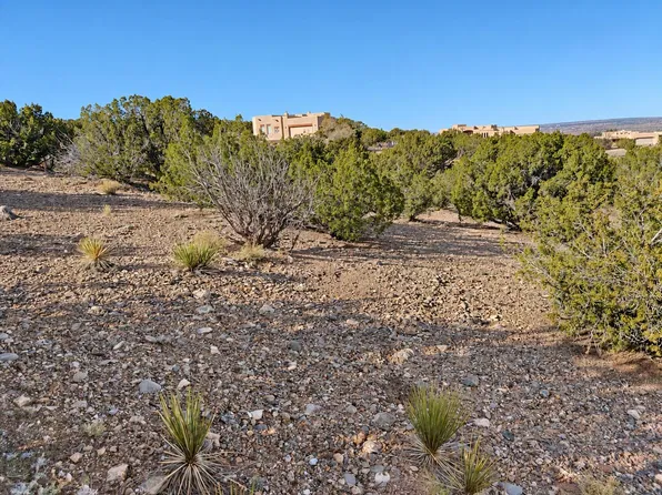 74 Desert Mountain Rd, Placitas, NM 87043