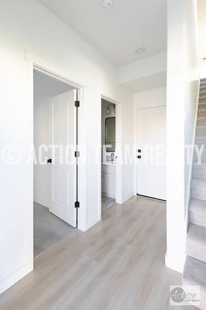 4 bed, 3.0 bath, 1953 sqft, $2,495 — Photo 3