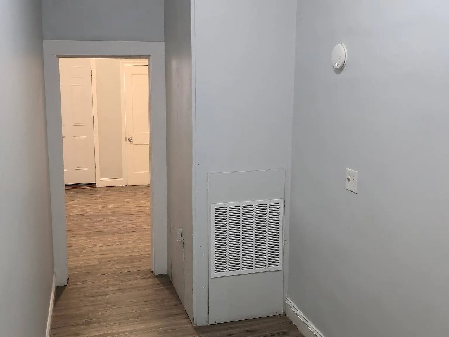 1 bed, 500 sqft, $1,000 — Photo 3