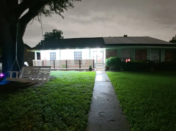 2009 S Memorial Ct, Pasadena, TX 77502