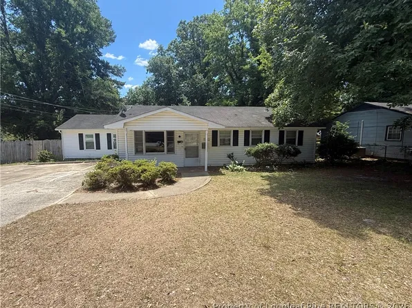 1181 Torrey Dr, Fayetteville, NC 28301