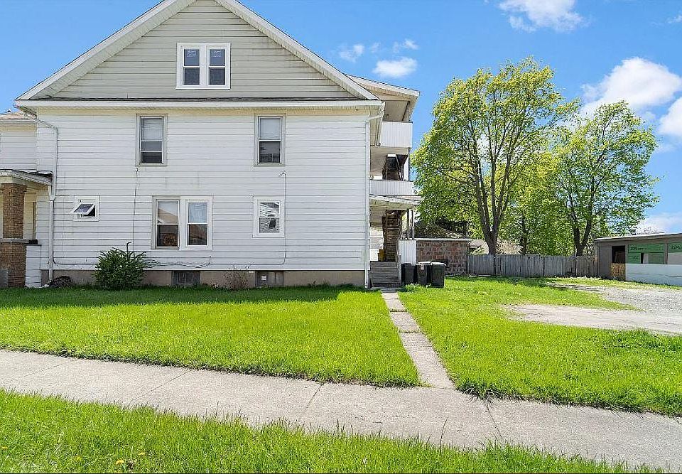 1st image of 37 3rd St #3