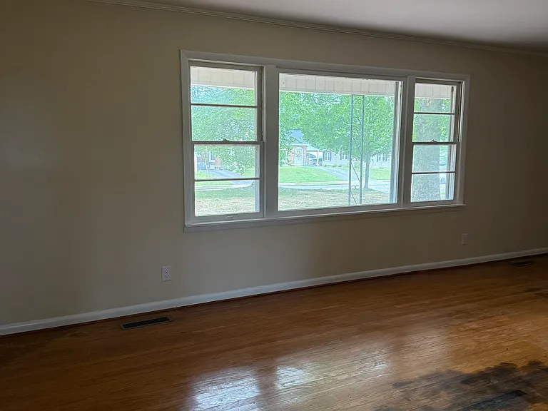 1111 N Main St — Photo 5