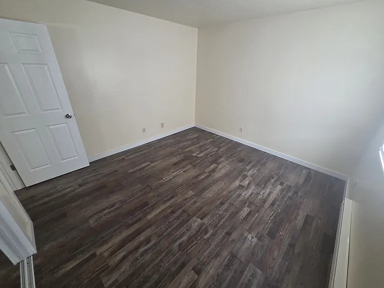 906 Hill St #109 — Photo 17