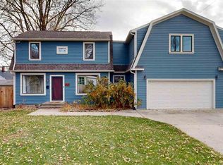 2025 A St, Iowa City, IA 52245