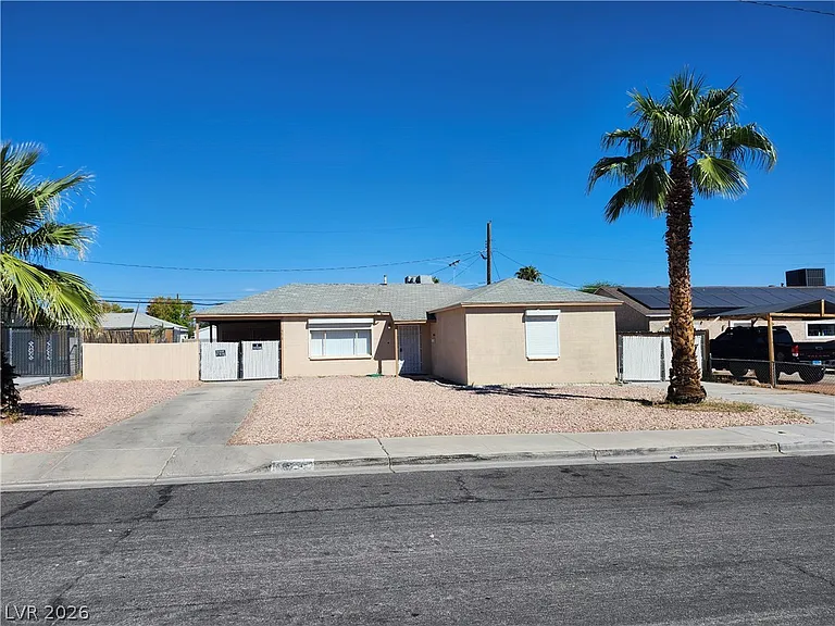 4624 Evergreen Pl — Photo 2