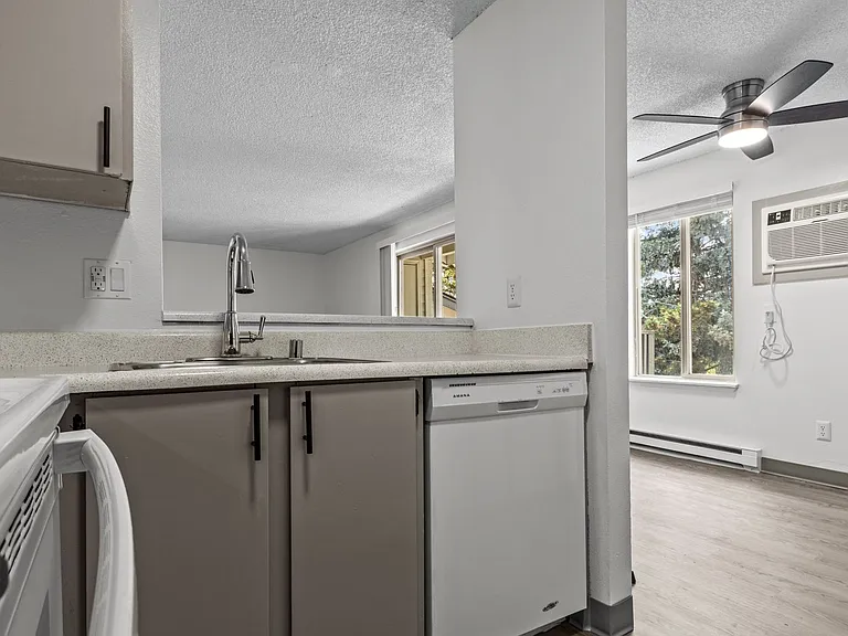Parc 48 Apartments — Photo 41