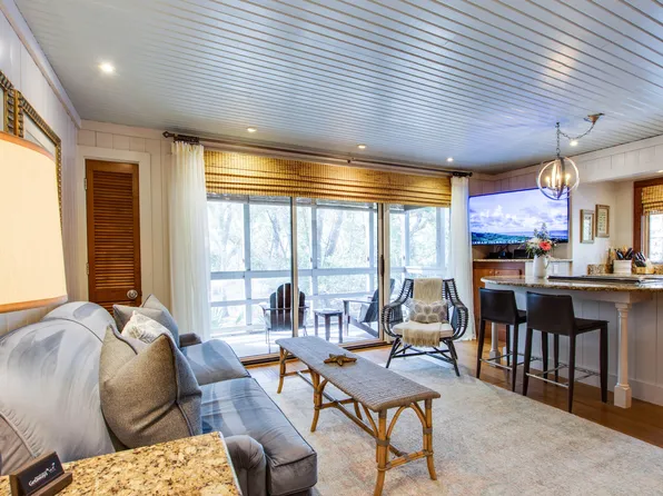 3584 Shipwatch Rd, Kiawah Island, SC 29455
