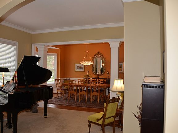 Arches to Living & Dining