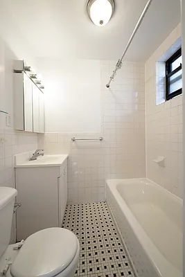 Rented by Buchbinder & Warren | media 15