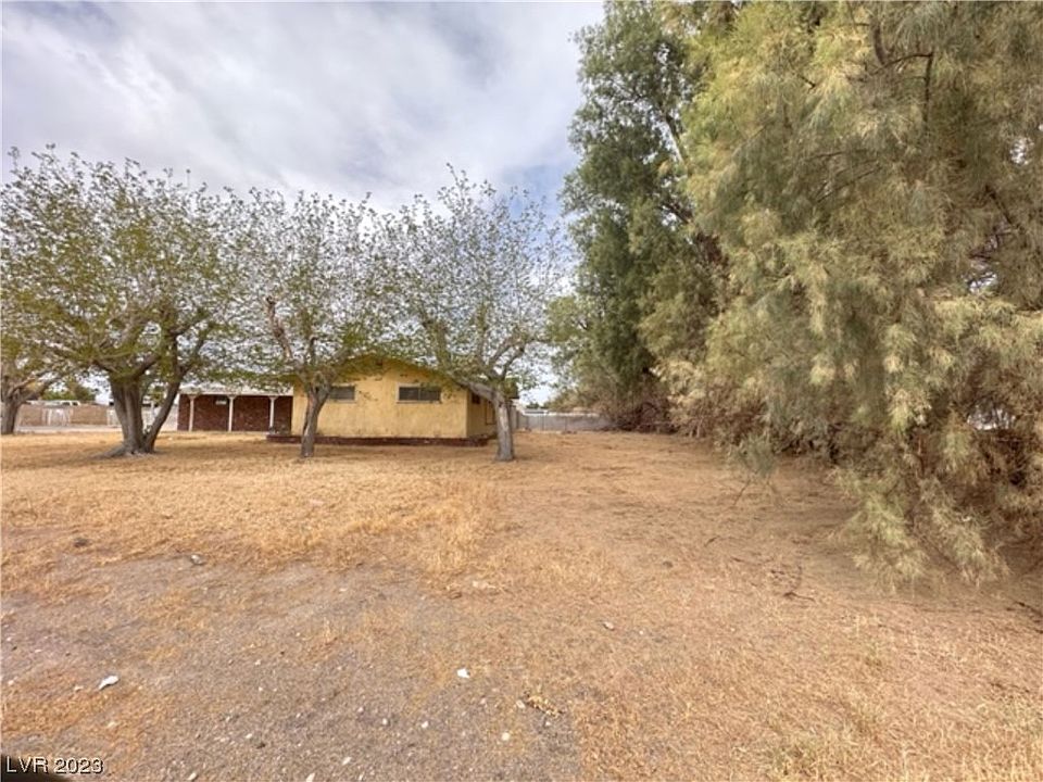 1st image of 1810 Leonard Ln