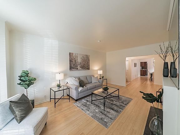4th image of 86 Castlemont Ave