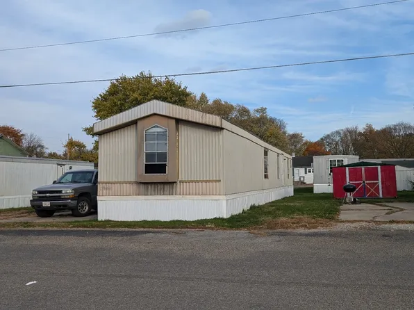 353 W Monroe St #I9, Monticello, IL 61856