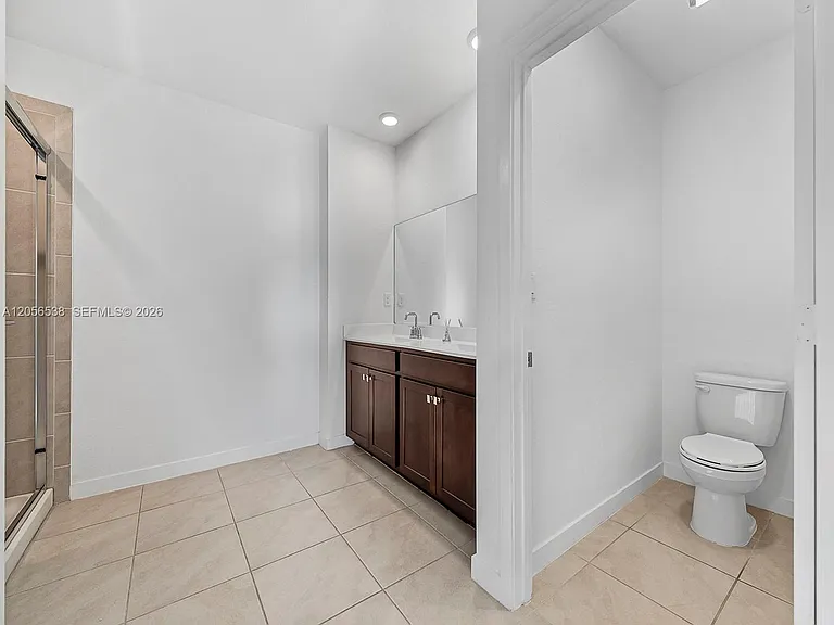 501 NE 6th Ct — Photo 31