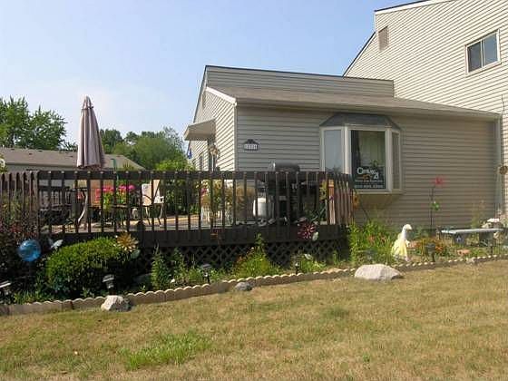 1st image of 12216 Woodside Dr