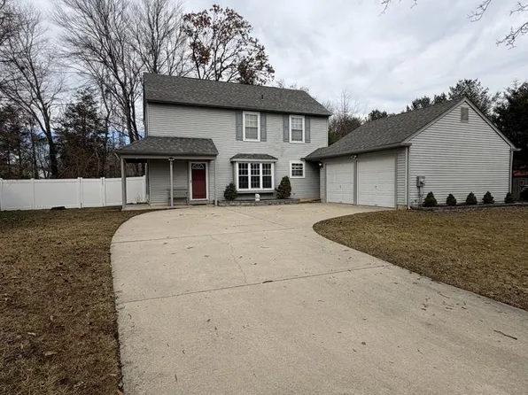 4 Brookview Dr, Mantua, NJ 08051