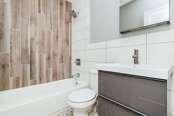 Rented by Nooklyn NYC LLC | media 42