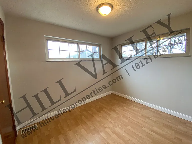 2370 Idaho St — Photo 8