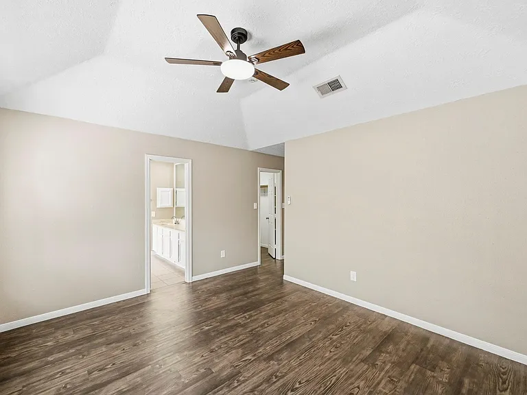 5202 Roserock Ln — Photo 13
