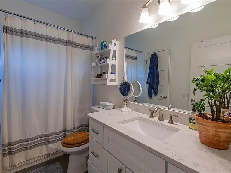 1198 E M Franklin Ave — Photo 21